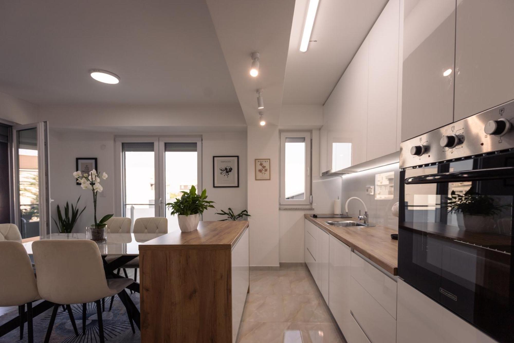 T20 Apartments スコピエ エクステリア 写真