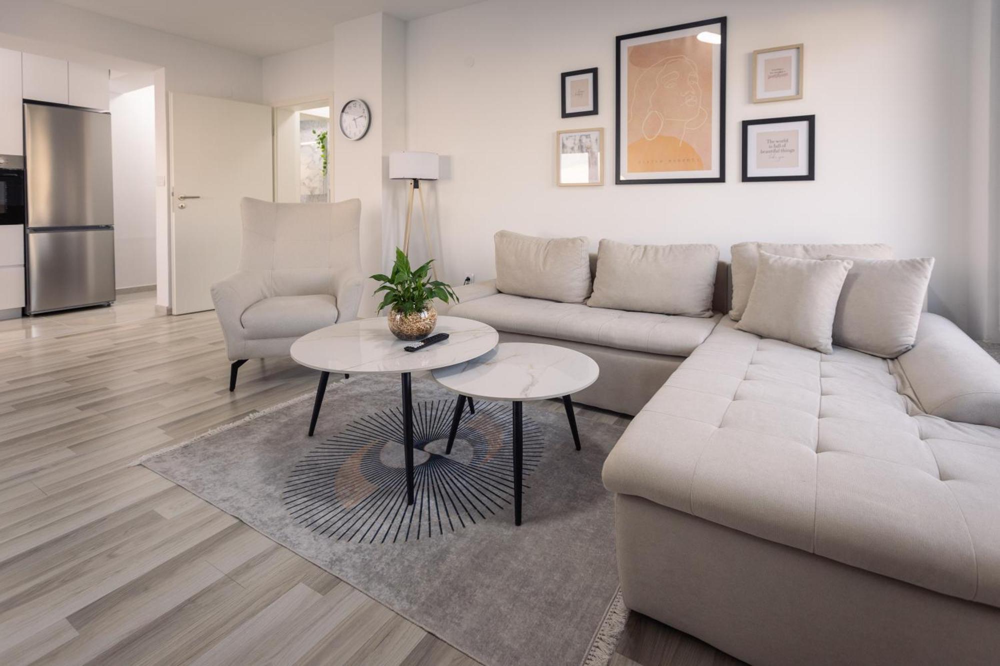 T20 Apartments スコピエ エクステリア 写真